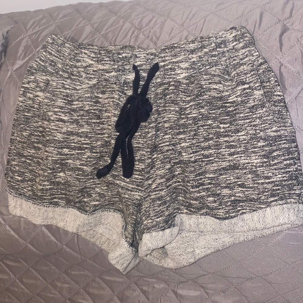 Comfy lounge shorts size: s